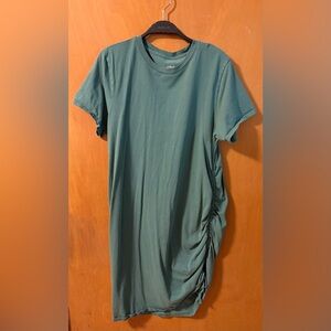Universal Thread Teal Short Sleeve Top